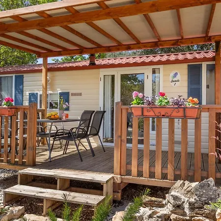 Mobile Homes Camp Garden Vestar Kompleks wypoczynkowy