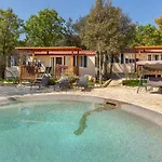Prázdninový areál Mobile Homes Camp Garden Vestar Rovinj