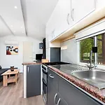 Prázdninový areál Mobile Homes Camp Garden Vestar 3*