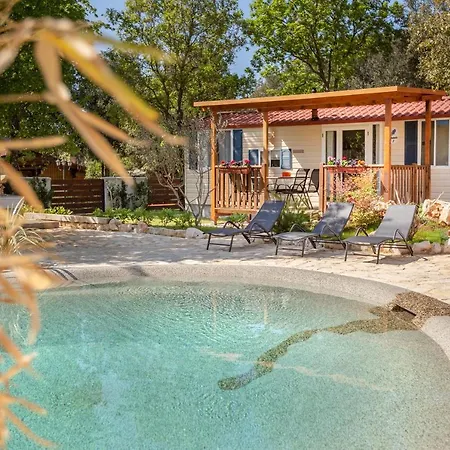 База отдыха Mobile Homes Camp Garden Vestar Ровинь