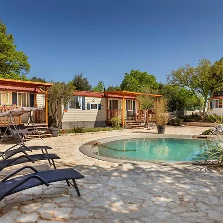 Ferienpark Mobile Homes Camp Garden Vestar 3*