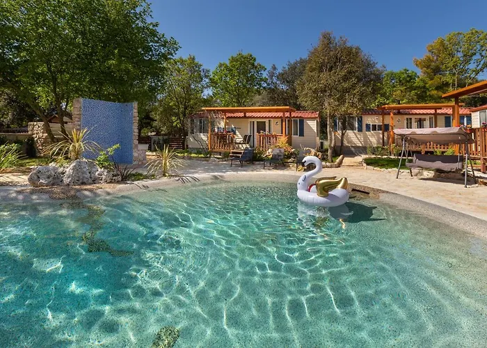 Ferienpark Mobile Homes Camp Garden Vestar